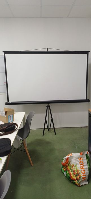Projetor Epson EB-S31  +  Tela e Tripé Napofix