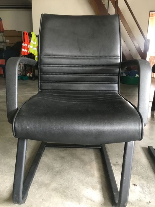 Cadeira de escritório pele preta - Alital