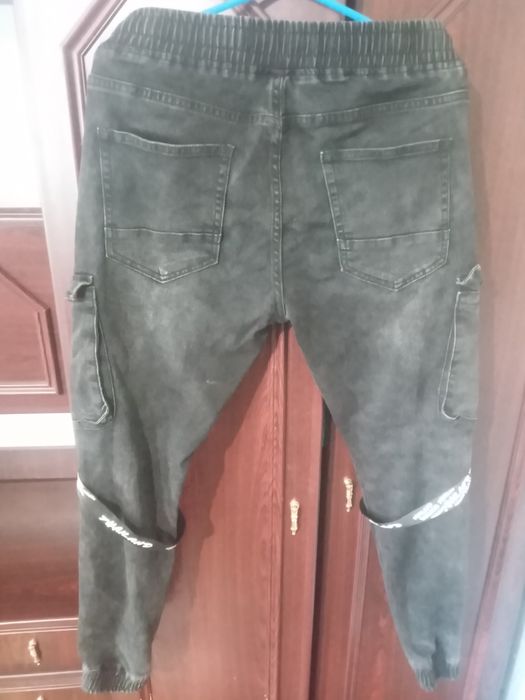 Продам штани не підійшов розмір.