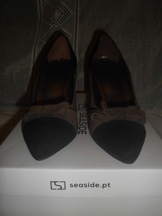 sapatos com laço  com tacão  para senhora  com 2 cores