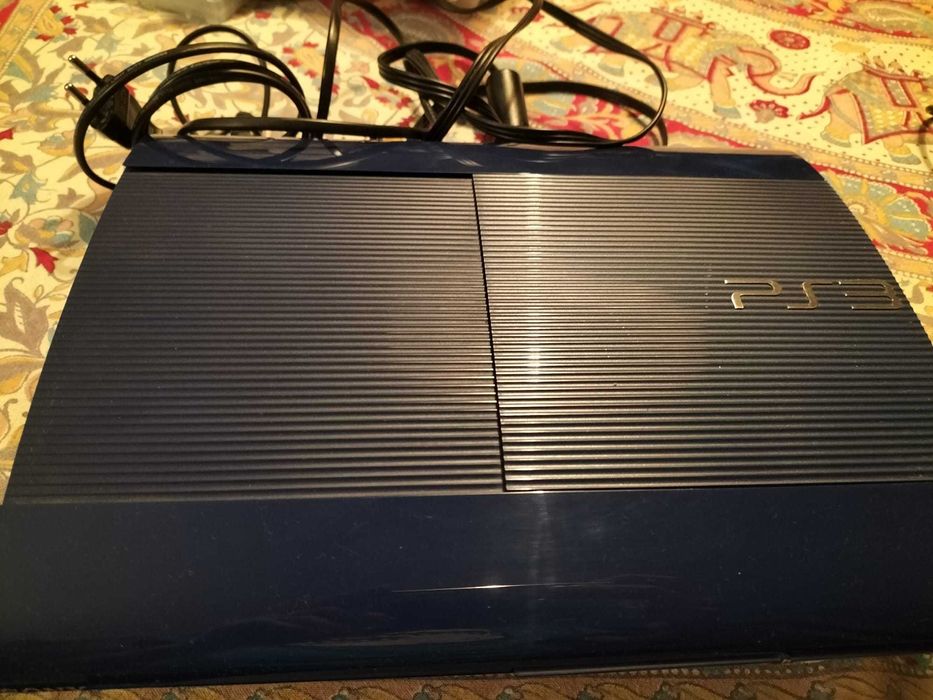 Pack : Play Station 3 (azul) 500gb + 5 comandos + 28 jogos originais