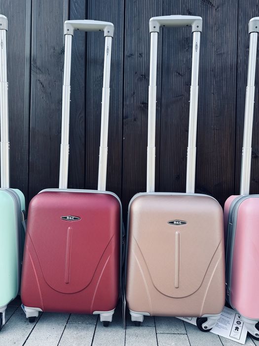 Walizka 40x30x20 bagaż bezpłatny !