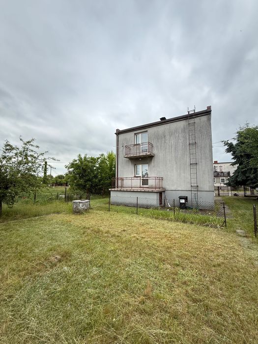 Wynajmę dom zlokalizowany 6 kilometrów od kutnowskiej strefy ekonomicznej.