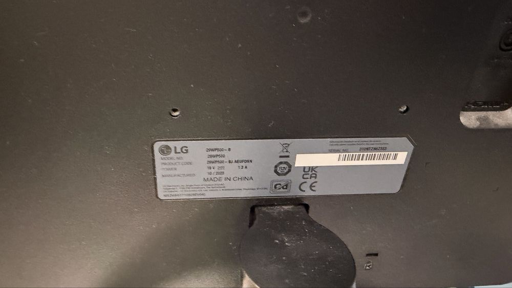 Monitor LG 32” 4K UHD impecável