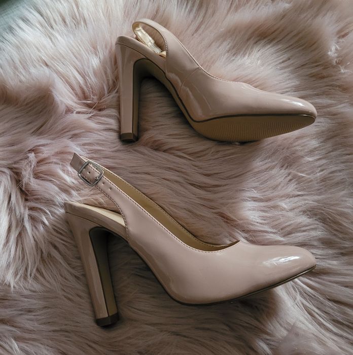 Czółenka szpilki rozmiar 37 cieliste beż