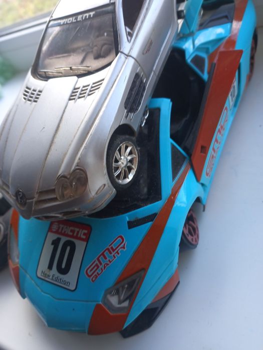 Іграшки авто на радіокеровані