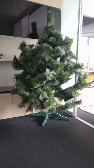 Штучна ялинка 2.5м