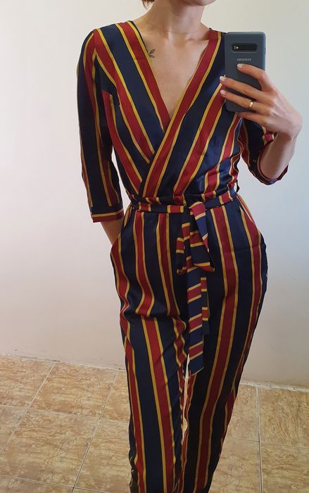 Комбінезон, ромпер у смужку у піжамному стилі