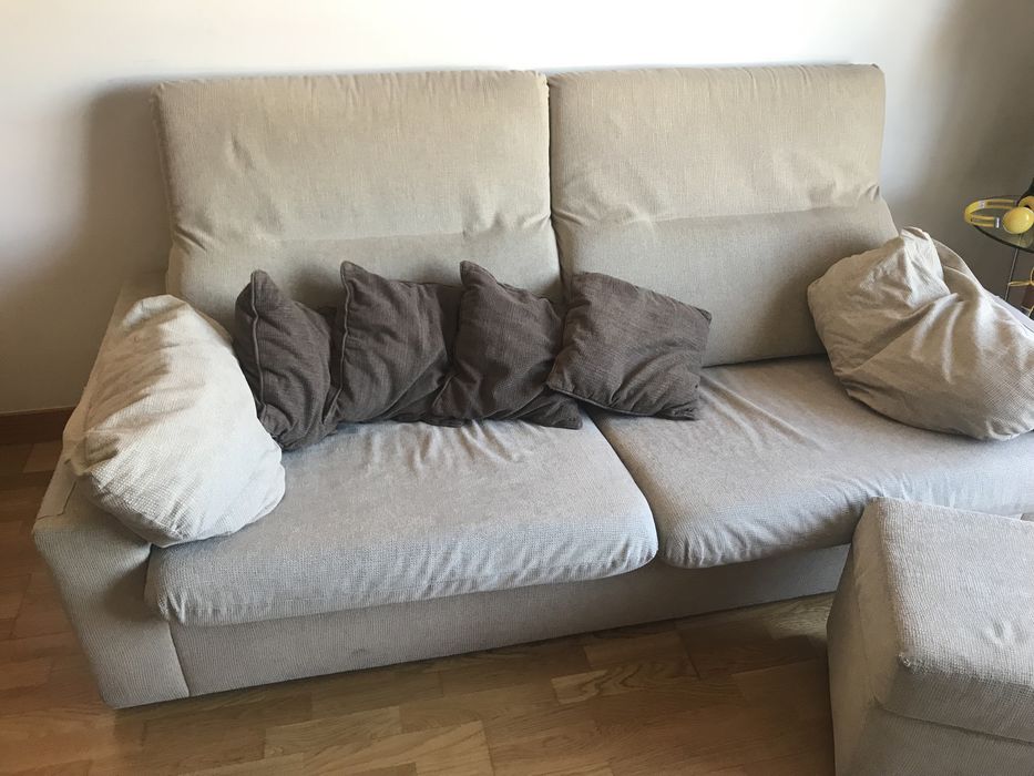 Sofa 4 lugares em bom estado
