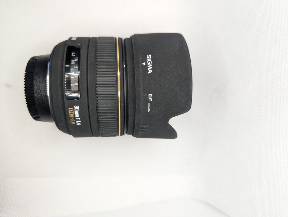 Nikon Sigma 30 1.4HSM  + бленда