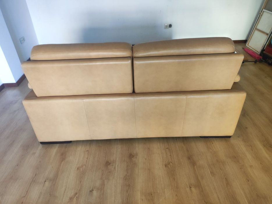 Sofás pele 100%,, lugares 3+2