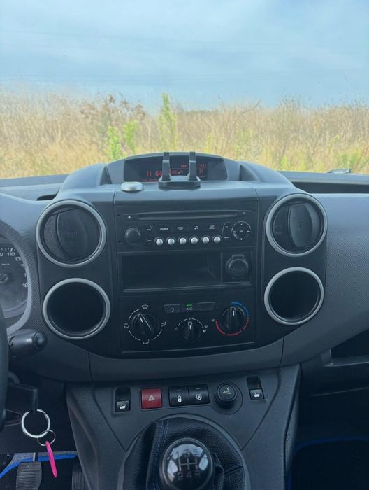 Peugeot Partner 1.6 HDI 3 Lugares longa