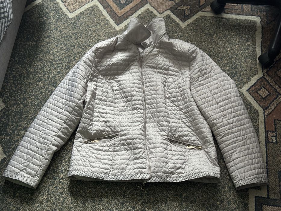 Продам жіночу куртку, розмір XXL