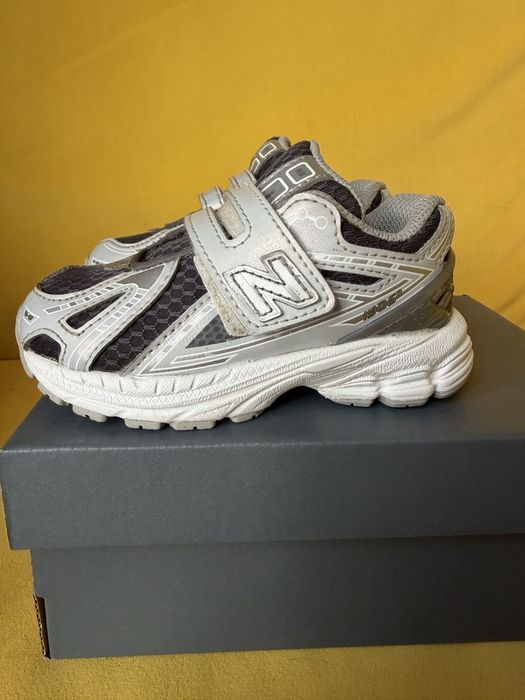 Дитячі кросівки new balance 23,5 розмір