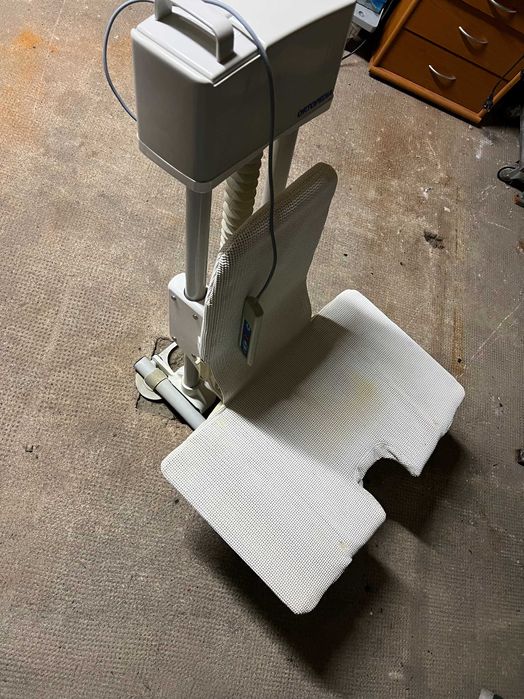 Podnośnik wannowy niemiecki MEYRA ORTOPEDIA