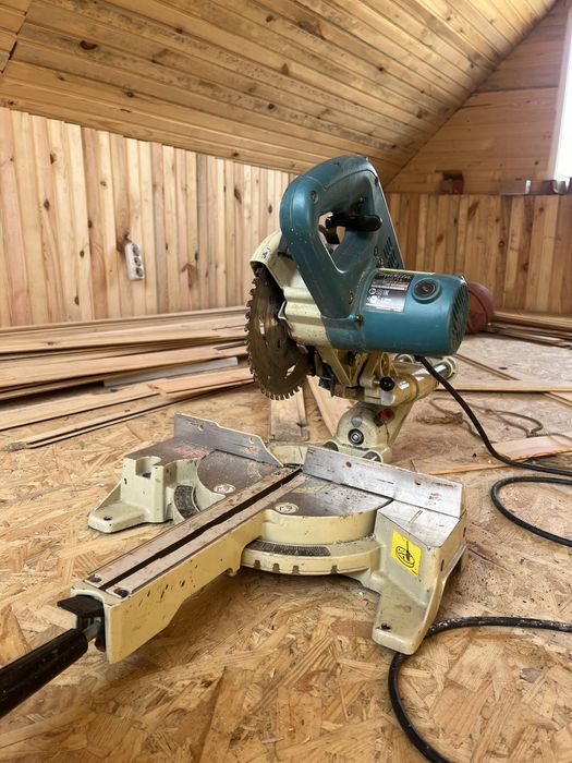 Торцовка Makita LS0714