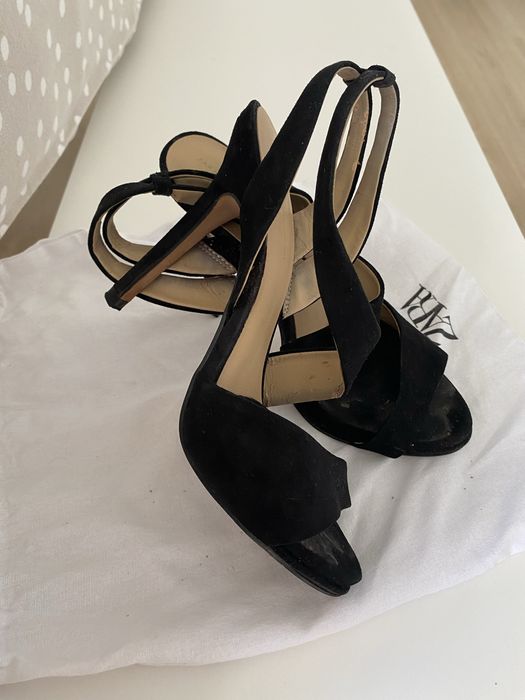 Sandálias altas Zara