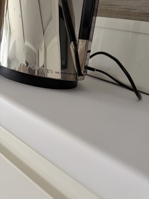 Czajnik Bugatti Vera srebrny