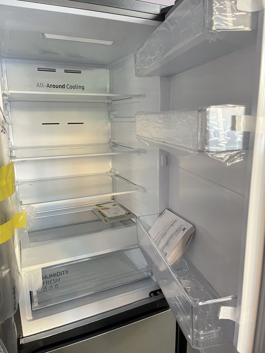 Холодильник Samsung сток