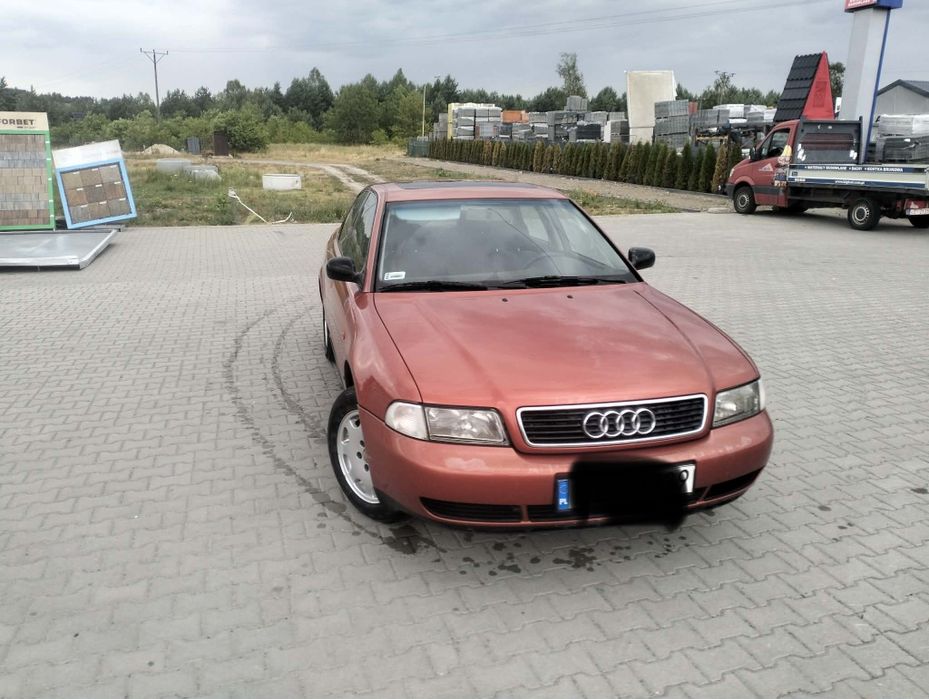 Samochód Audi a4