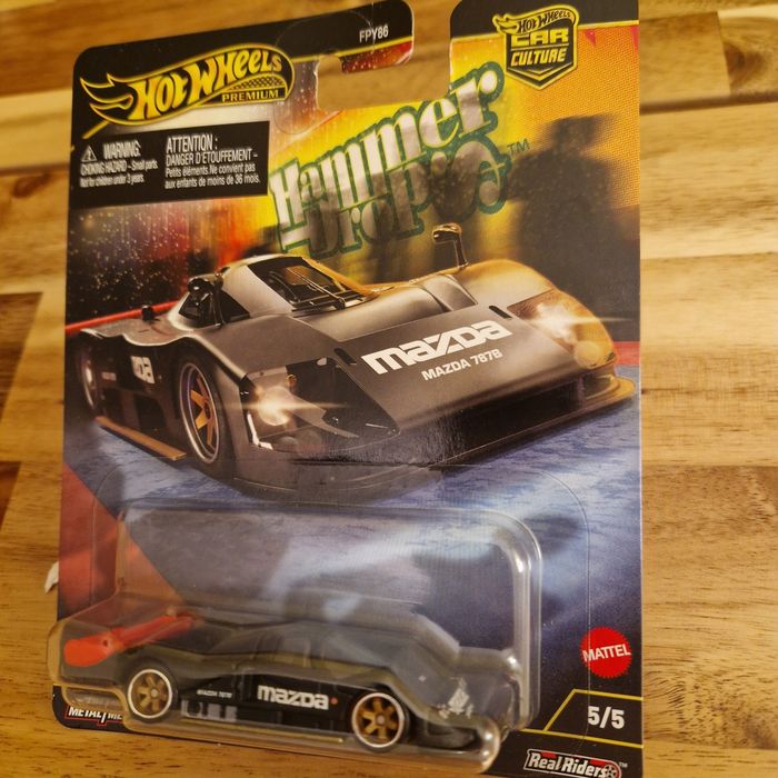 Hotwheels Premium Mazda 787B