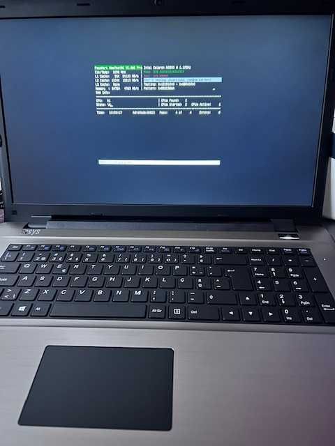 Portátil Insys W970PUQ1