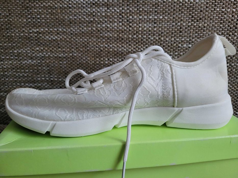 Buty typu sneakersy, damskie, białe w roz.42.
