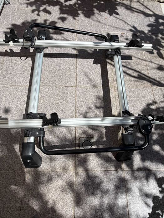 Barras de tejadilho originais Mercedes Classe A com suporte de bicicletas