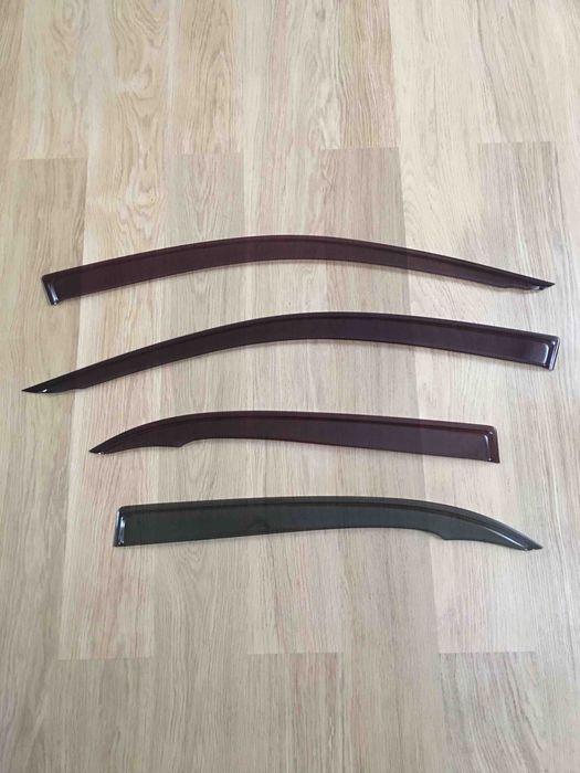 Дефлектор на Toyota Corolla e120