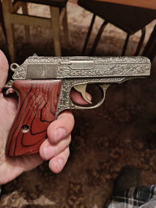 Сувенирный подарок