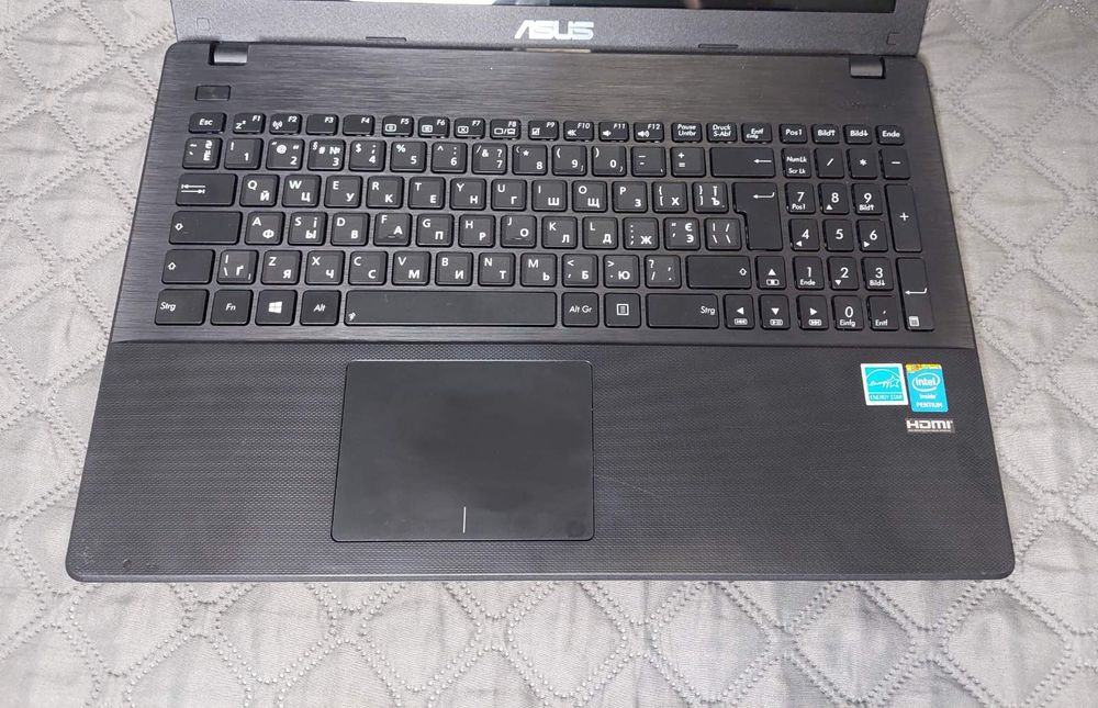 Ноутбук Asus X551* / 4Гб/ SSD 240Гб/ Батарея 3 часа.