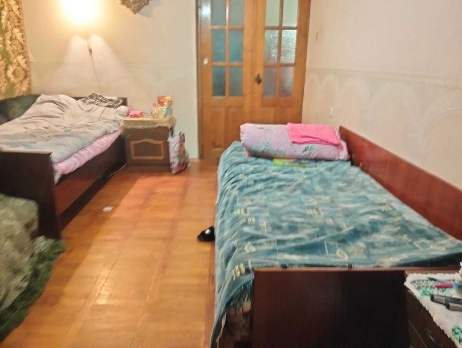 Сдається окрема кімната для однієї або двом дівчатам в центрі міста