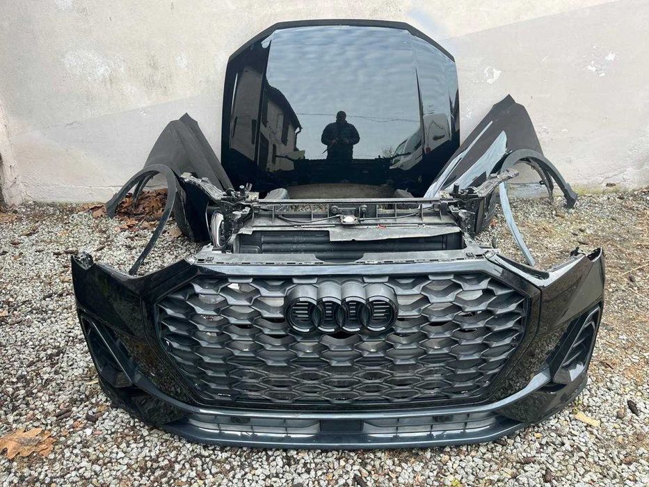 Audi Q3 83A Передний бампер / Передній бампер