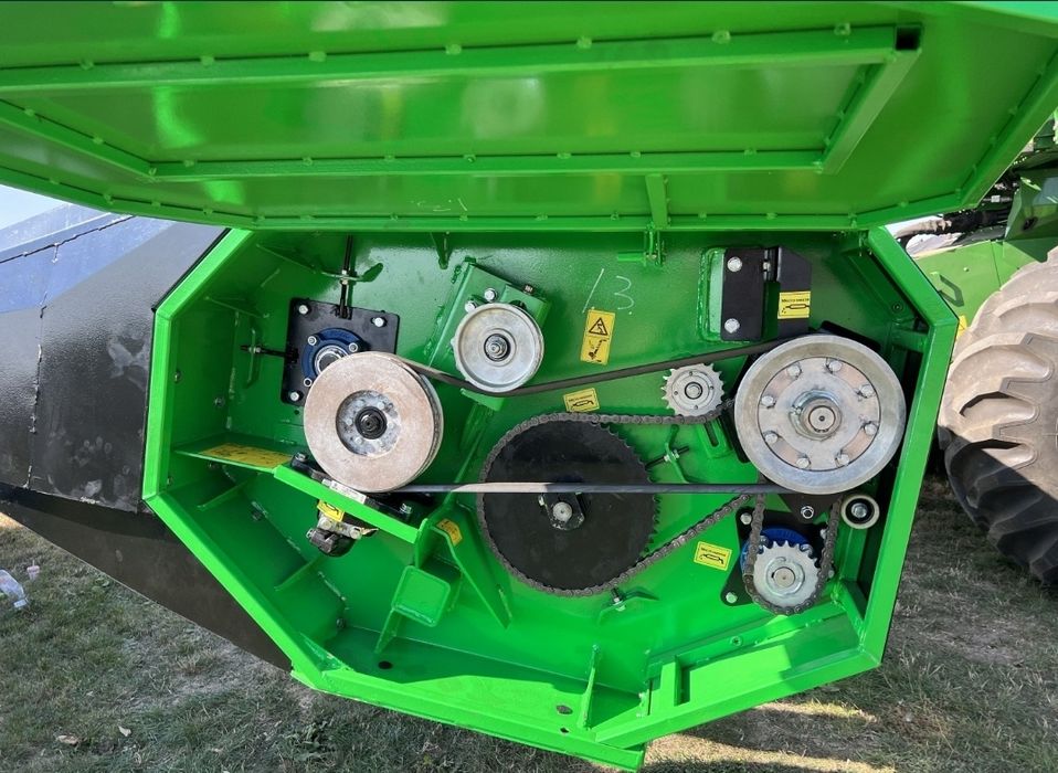 Жатка соняшникова Велес Агро СХ-8,4 жниварка (Sunspeed Maizco)