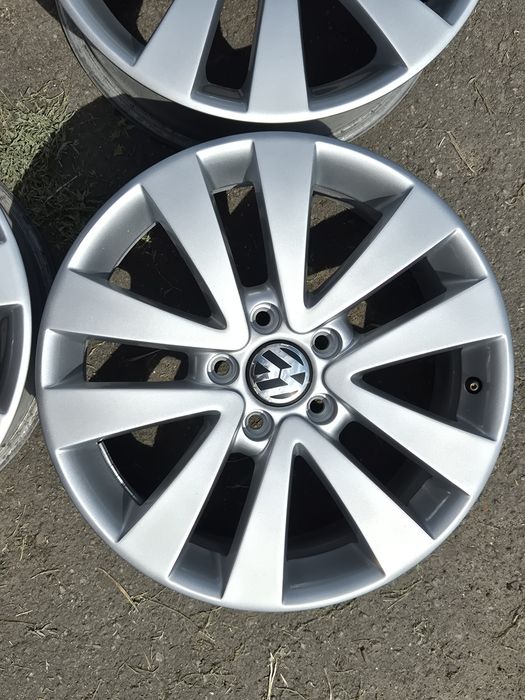 Продам компл.оригин.дисків   VOLKSWAGEN  R17  5x112