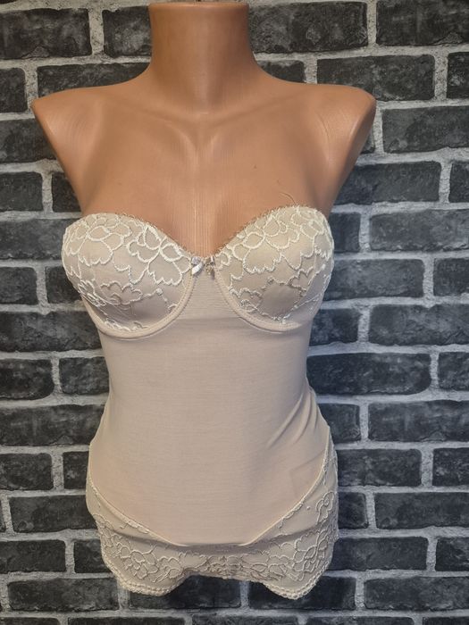 Bielizna modelująca M