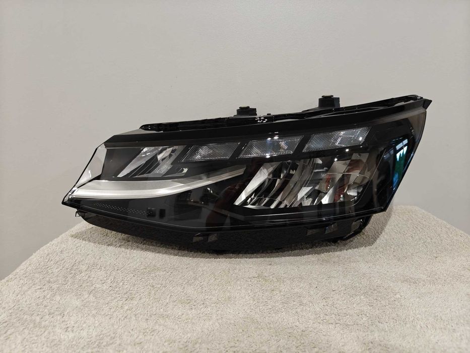 Lampa Lewy Przód LED Volkswagen Transporter T7 EUROPA NOWA