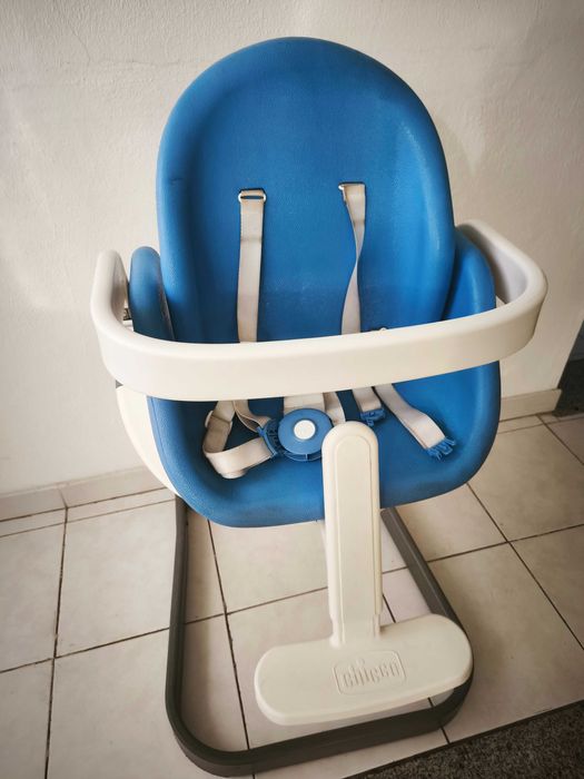 Cadeira de Papa Chicco I-Sit – Completa, Estável e Ajustável