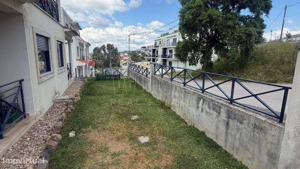 apartamento T3 com Garagem em Brasfemes