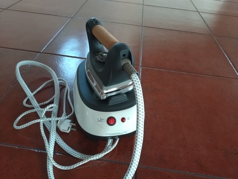 Ferro com caldeira Jata MKT-104