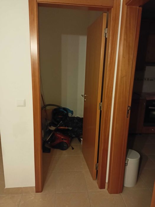 Arrenda-se  grande T2 com garagem