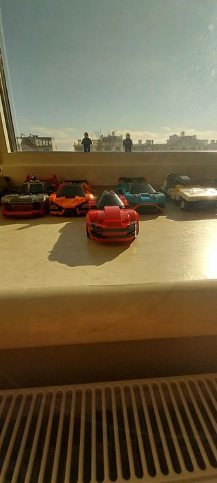 Собранная машинка lego