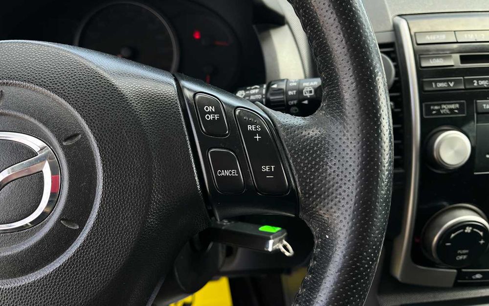 Mazda 5 2009 року