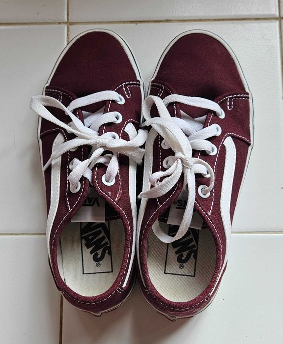 Ténis da marca Vans