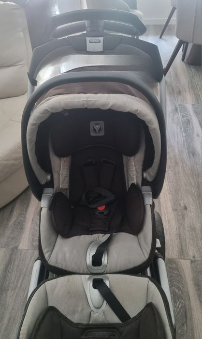 Carrinho de Gémeos Peg-Pérego + 4 Ovos | Prático e Confortável