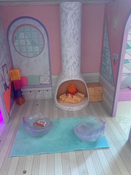 Winter disco Chalet - LOL Surprise