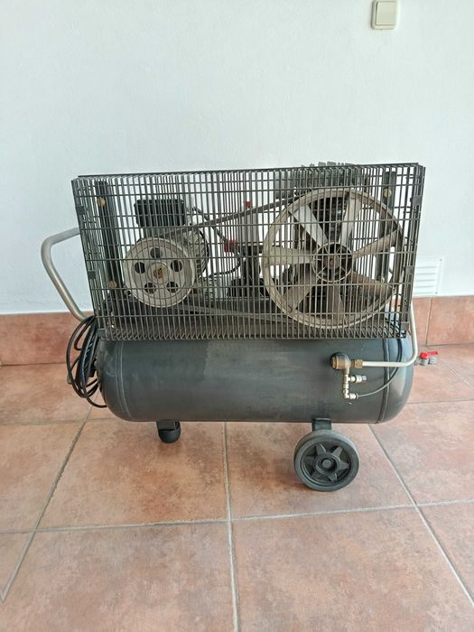Compressor de ar comprimido