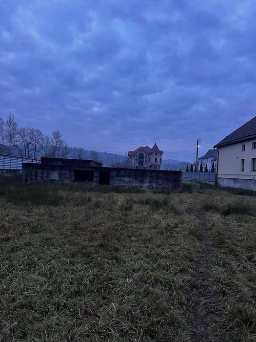 Земельна ділянка у Нижній Апші
