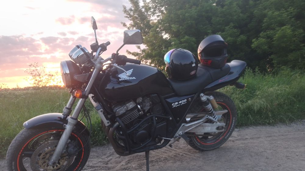 Продам хонду сб 400 sf