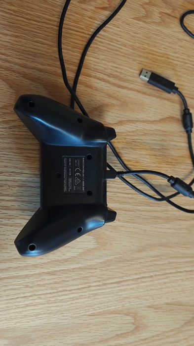 Kontroler/pad PDP W typie Xbox One przewodowy